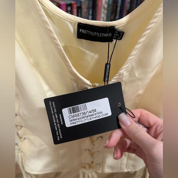 Pretty little thing off white lace corset bustier - Picture 5 of 5